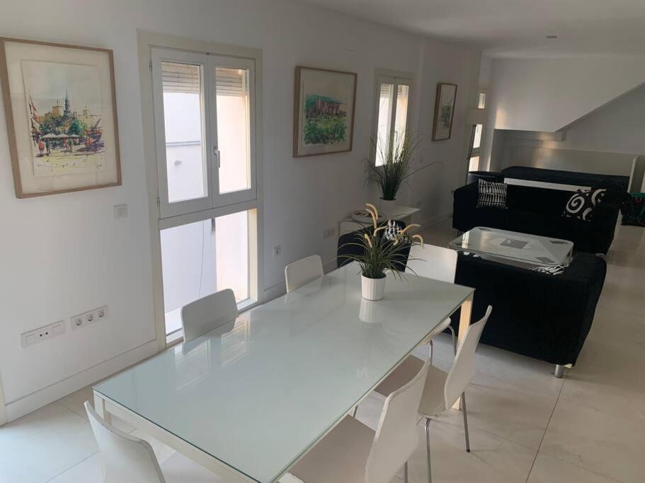 Apartament Spacious Loft / Literally At The Foot Of Alhambra Grenada Zewnętrze zdjęcie